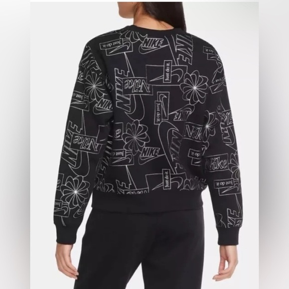 Nike Women's Icon Clash Black Silver Fleece Crop Crew Pullover Size Small - Picture 2 of 8